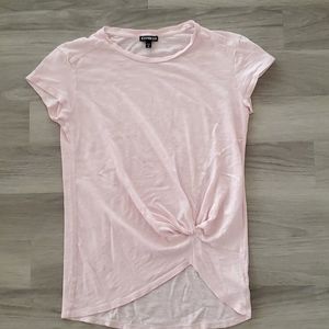 ⭐️ 2/$18 | Express Light Pink Twist Front Tee